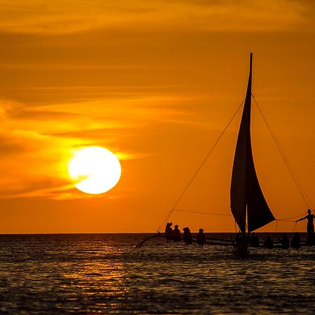 Sur Beach Resort Boracay Balabag  Buitenkant foto